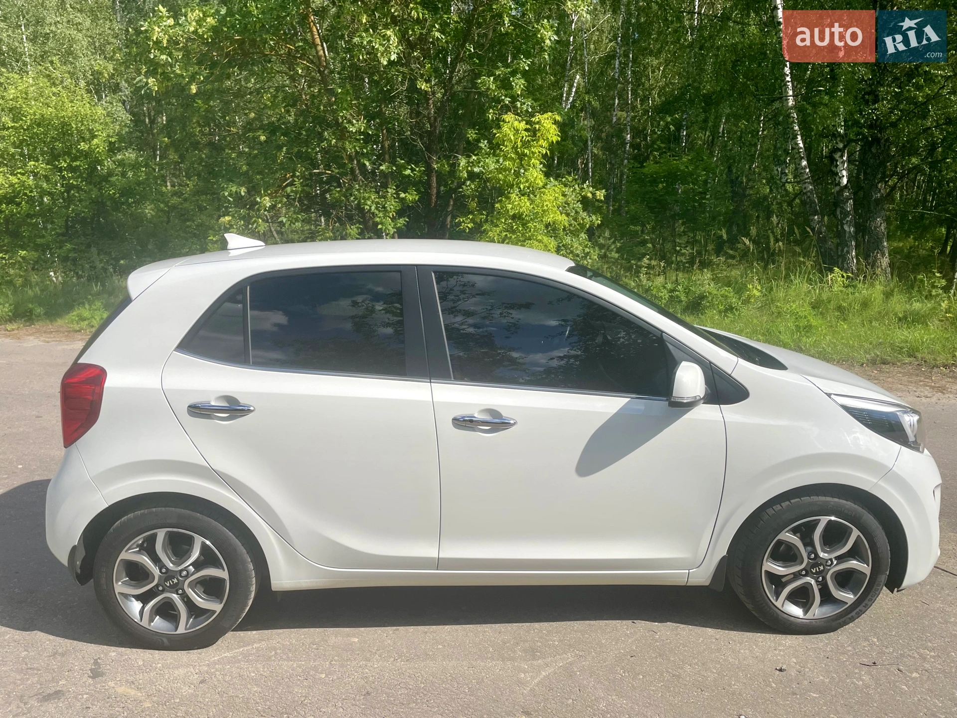 Kia Picanto 2020 VIN KNAB3512BLT654771 фото оголошення 4 з 39