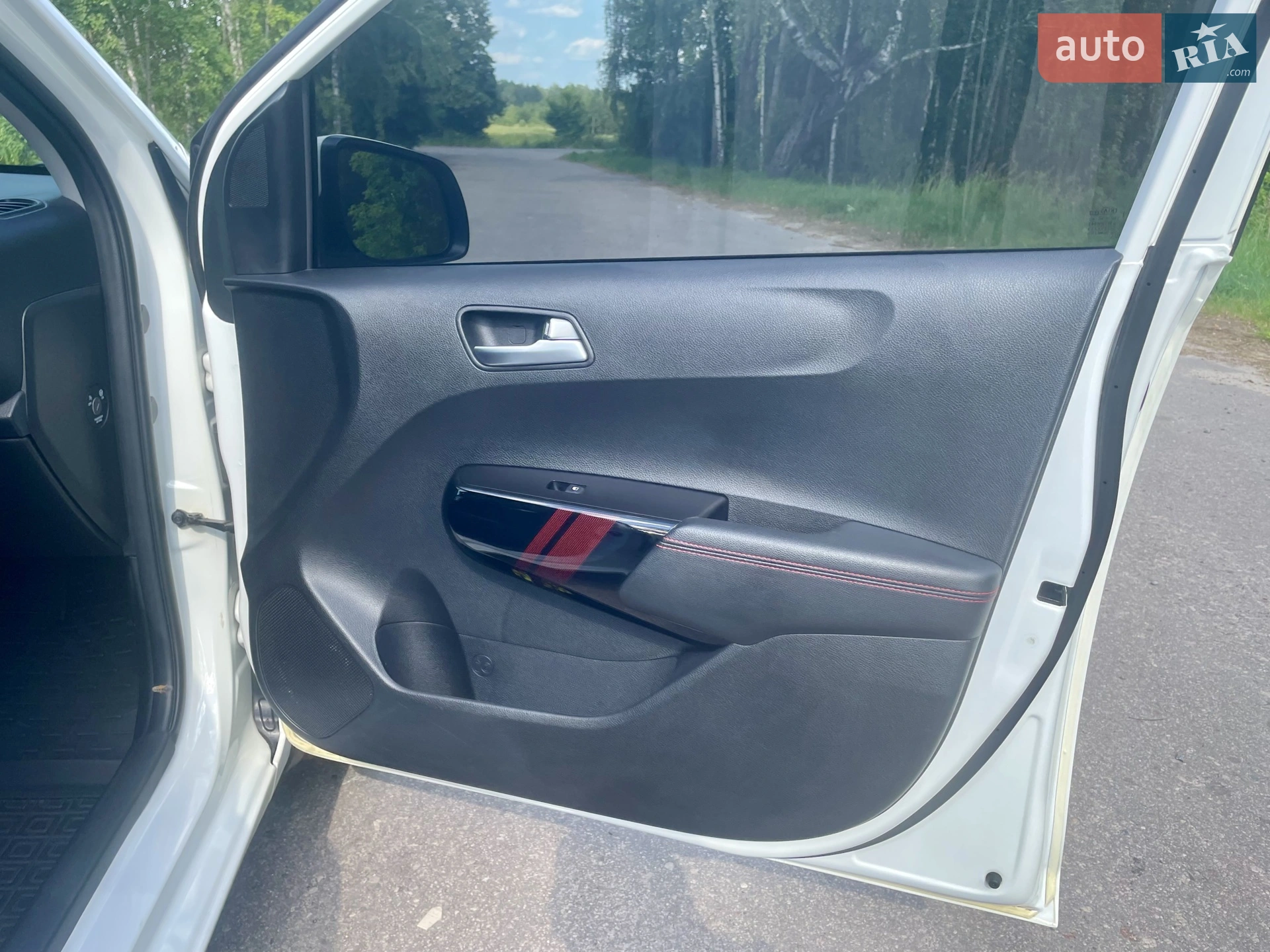 Kia Picanto 2020 VIN KNAB3512BLT654771 фото оголошення 24 з 39