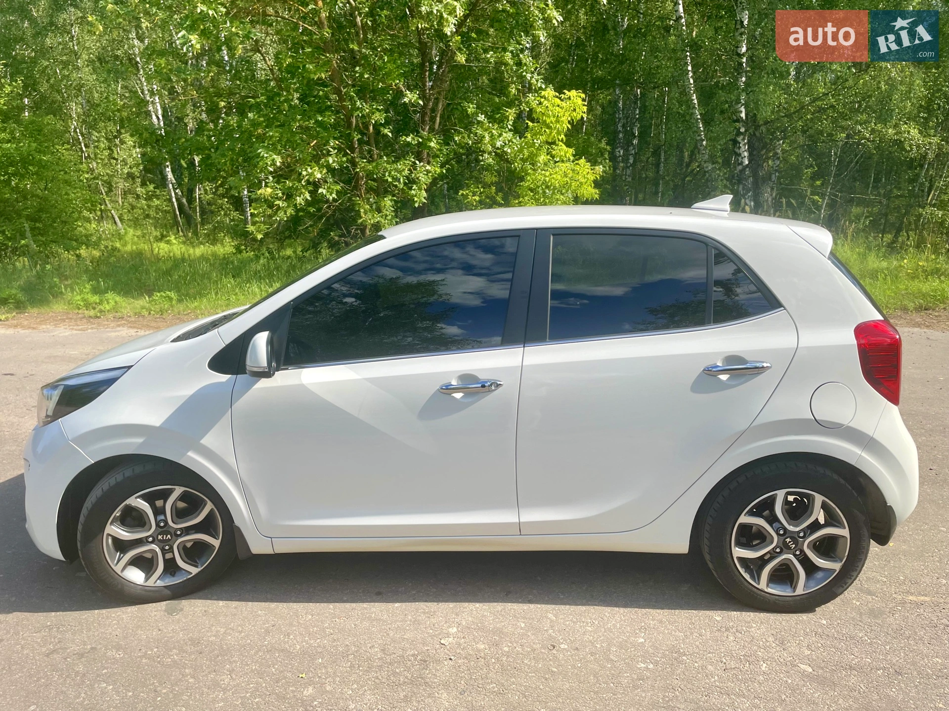 Kia Picanto 2020 VIN KNAB3512BLT654771 фото оголошення 5 з 39