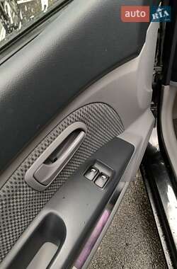 Хэтчбек Kia Picanto 2005 в 