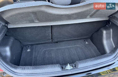 Хэтчбек Kia Picanto 2013 в 