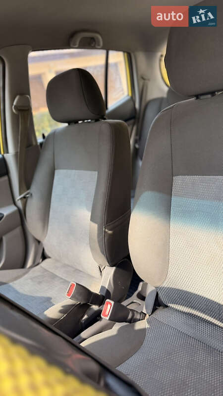 Хэтчбек Kia Picanto 2007 в Новомосковске