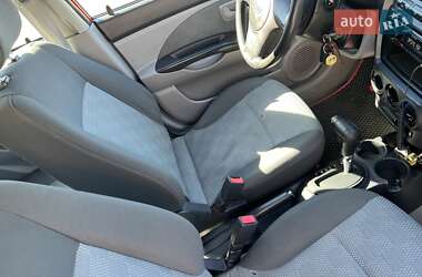 Хэтчбек Kia Picanto 2005 в 