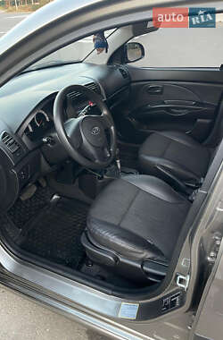 Хэтчбек Kia Picanto 2010 в 