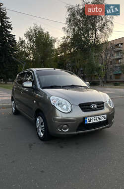 Хэтчбек Kia Picanto 2010 в 
