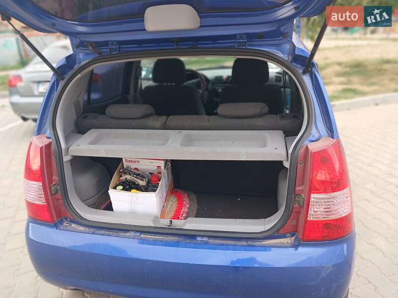 Хетчбек Kia Picanto 2007 в Южному