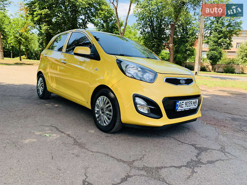 Хэтчбек Kia Picanto 2011 в 
