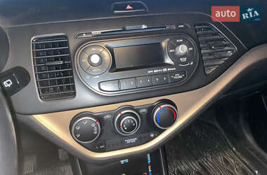 Хэтчбек Kia Picanto 2012 в 