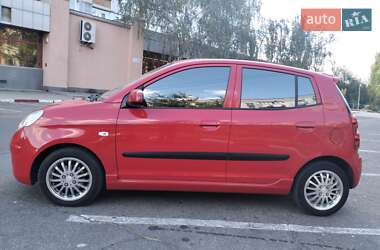 Хэтчбек Kia Picanto 2010 в 