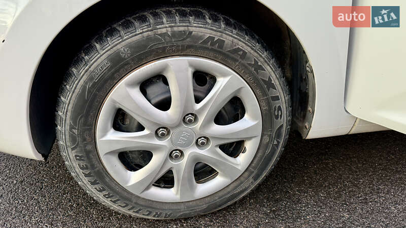 Хэтчбек Kia Picanto 2011 в Мукачево