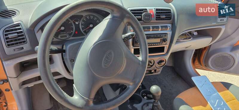 Хетчбек Kia Picanto 2005 в Києві фото 4 Хетчбек Kia Picanto 2005 в Києві