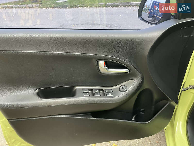 Хетчбек Kia Picanto 2011 в Черкасах