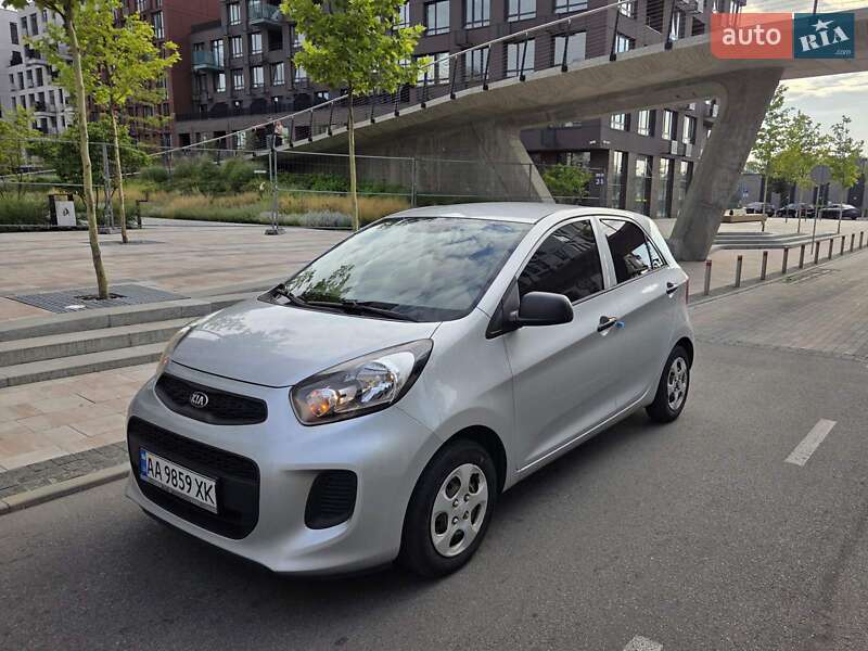 Хэтчбек Kia Picanto 2015 в Киеве