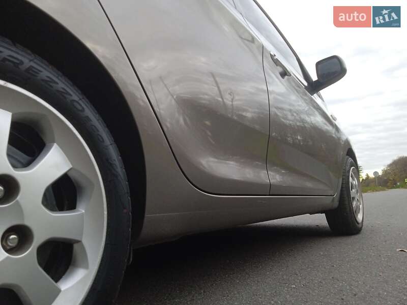 Хэтчбек Kia Picanto 2011 в Красилове