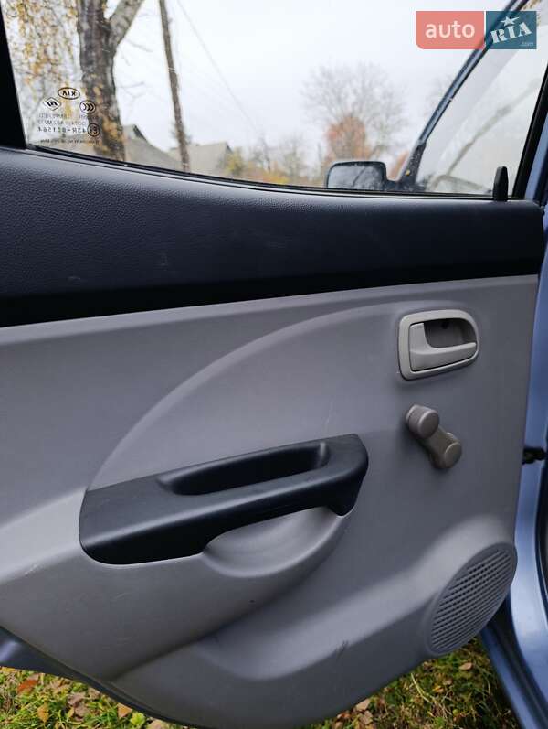 Хэтчбек Kia Picanto 2007 в Умани