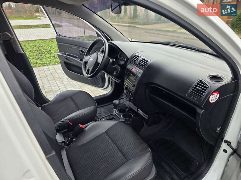 Хэтчбек Kia Picanto 2010 в Одессе фото 12 Хэтчбек Kia Picanto 2010 в Одессе