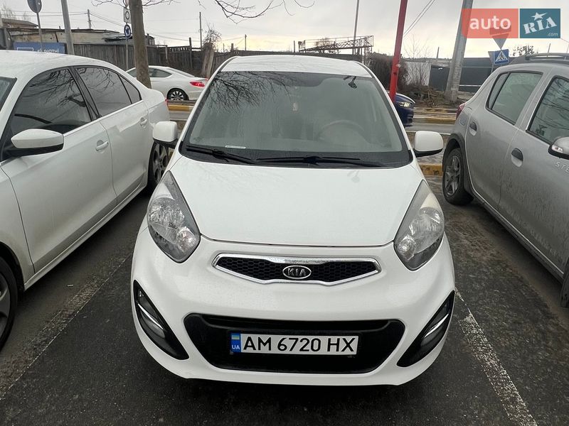 Хэтчбек Kia Picanto 2012 в Ирпене