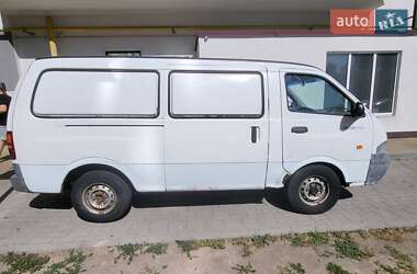 Минивэн Kia Pregio 2002 в 