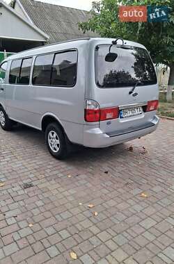 Минивэн Kia Pregio 2005 в 