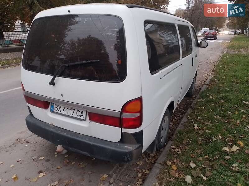 Мінівен Kia Pregio 2001 в Хмельницькому