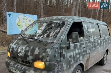 Минивэн Kia Pregio 2003 в Тростянце