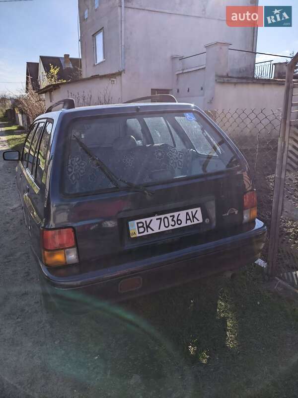 Универсал Kia Pride 2000 в Ровно