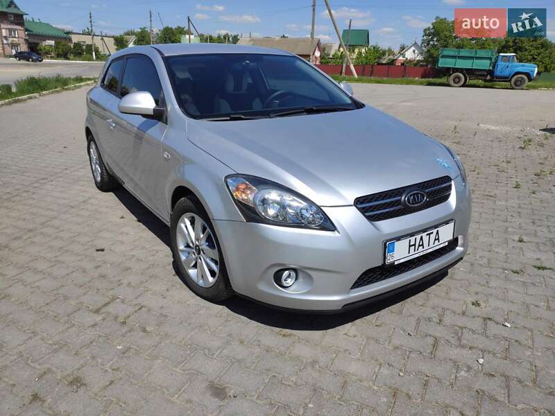 Kia ProCeed 2008