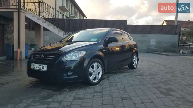 Хэтчбек Kia ProCeed 2008 в Львове
