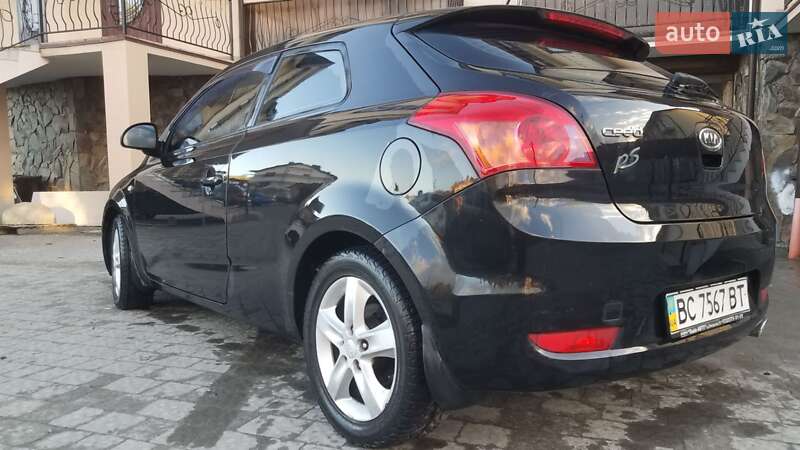 Хэтчбек Kia ProCeed 2008 в Львове