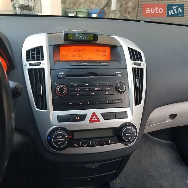 Хэтчбек Kia ProCeed 2008 в Львове