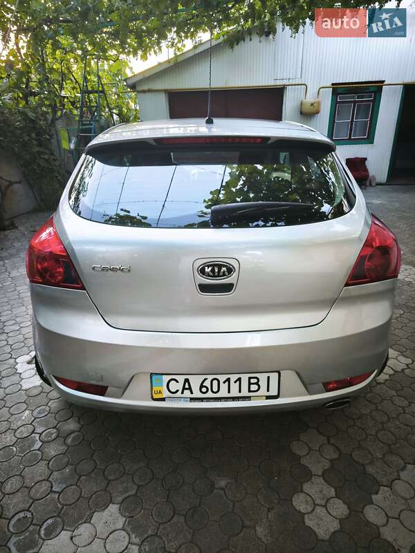 Хэтчбек Kia ProCeed 2009 в Корсуне-Шевченковском