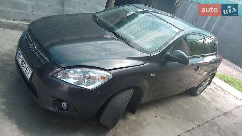 Хэтчбек Kia ProCeed 2008 в Вольнянске