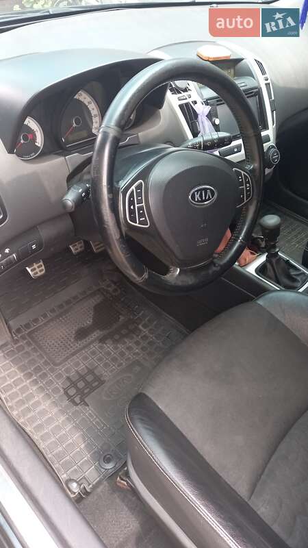 Хэтчбек Kia ProCeed 2008 в Вольнянске