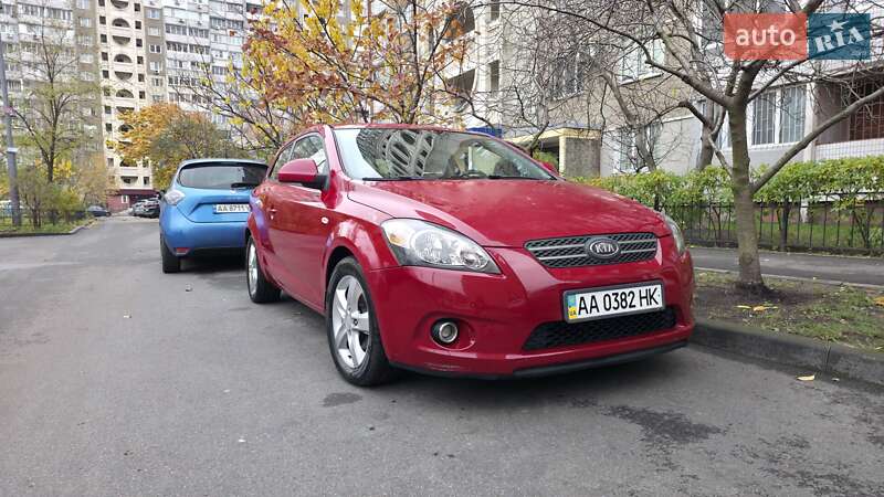 Хэтчбек Kia ProCeed 2008 в Киеве