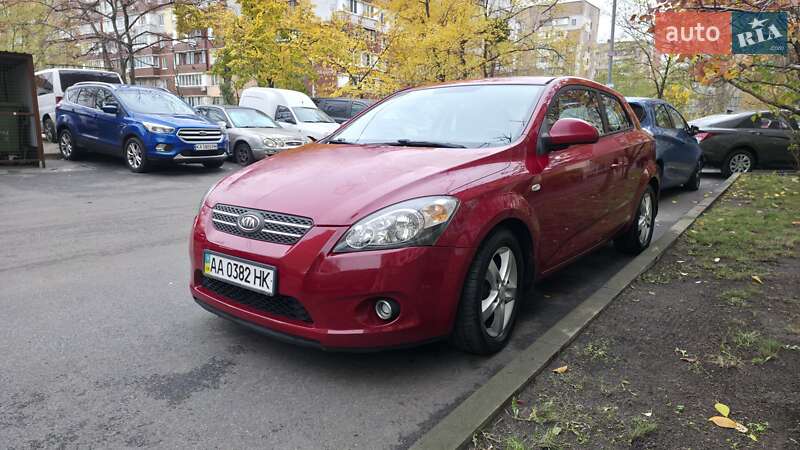 Хэтчбек Kia ProCeed 2008 в Киеве