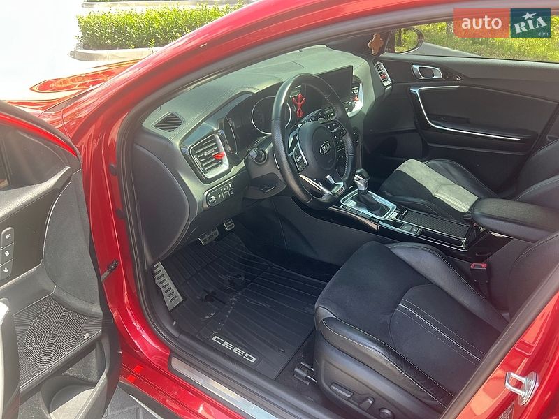 Универсал Kia ProCeed 2019 в Киеве