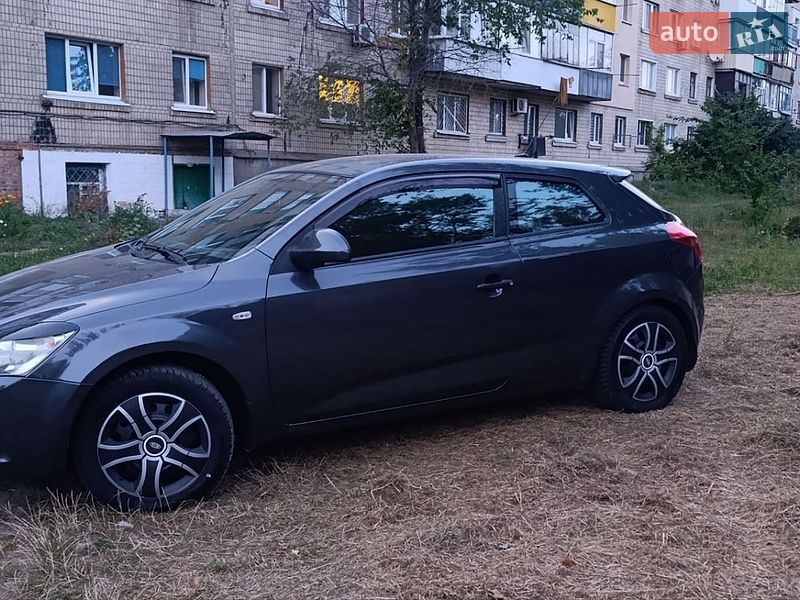 Хэтчбек Kia ProCeed 2008 в Краснограде фото 9 Хэтчбек Kia ProCeed 2008 в Краснограде