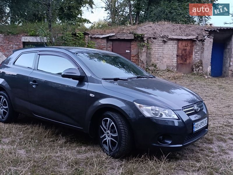 Хэтчбек Kia ProCeed 2008 в Краснограде фото 11 Хэтчбек Kia ProCeed 2008 в Краснограде