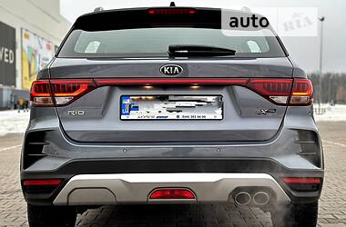 Позашляховик / Кросовер Kia Rio X-Line 2021 в 