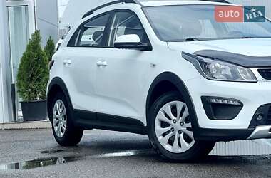 Внедорожник / Кроссовер Kia Rio X-Line 2018 в 
