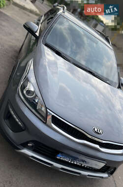 Внедорожник / Кроссовер Kia Rio X-Line 2018 в 