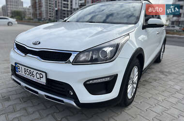 Внедорожник / Кроссовер Kia Rio X-Line 2018 в Киеве