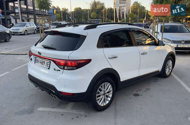 Хэтчбек Kia Rio X-Line 2018 в 