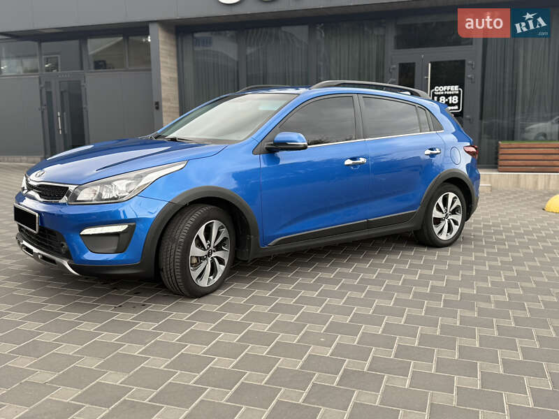 Внедорожник / Кроссовер Kia Rio X-Line 2018 в 