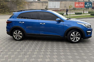Внедорожник / Кроссовер Kia Rio X-Line 2018 в 