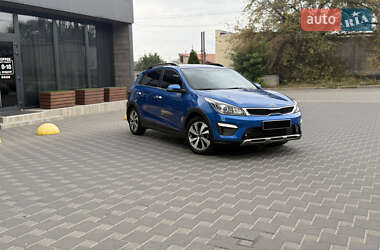 Внедорожник / Кроссовер Kia Rio X-Line 2018 в 