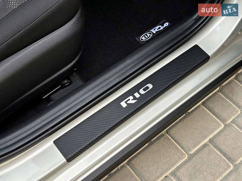 Внедорожник / Кроссовер Kia Rio X-Line 2018 в Одессе