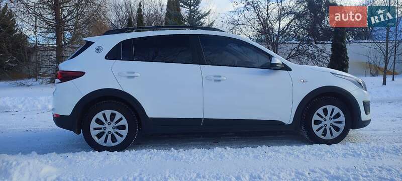 Позашляховик / Кросовер Kia Rio X-Line 2018 в Василькові
