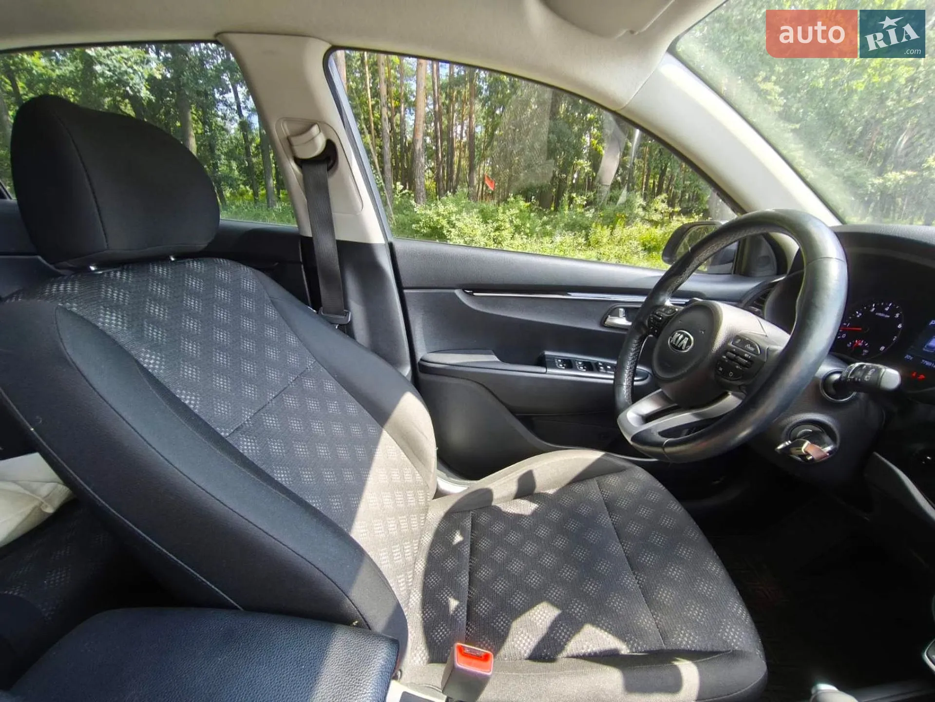 2018 Kia Rio - мініатюра 25