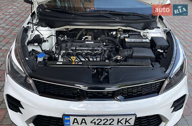 Позашляховик / Кросовер Kia Rio X 2021 в 